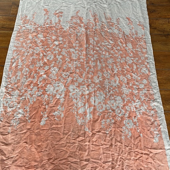 Scarf - Picture 2 of 3